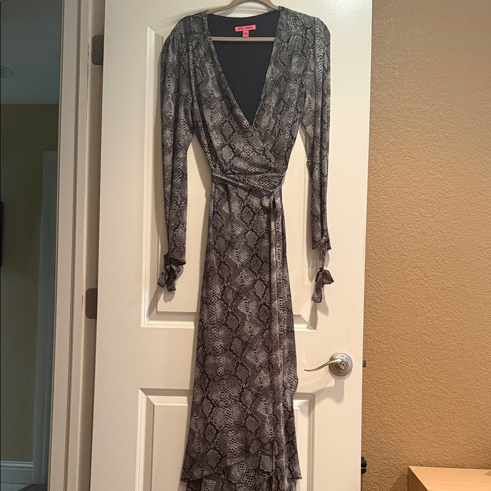 Betsey Johnson Black and Gray Snake Print Dress
